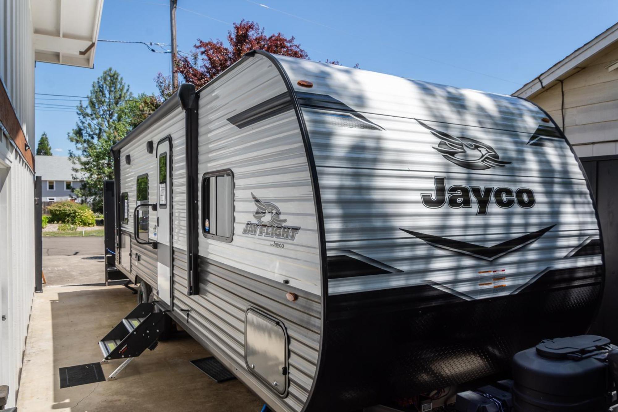 Chic Rv Retreat, Stunning Yard In Roseburg Hotel Exterior photo